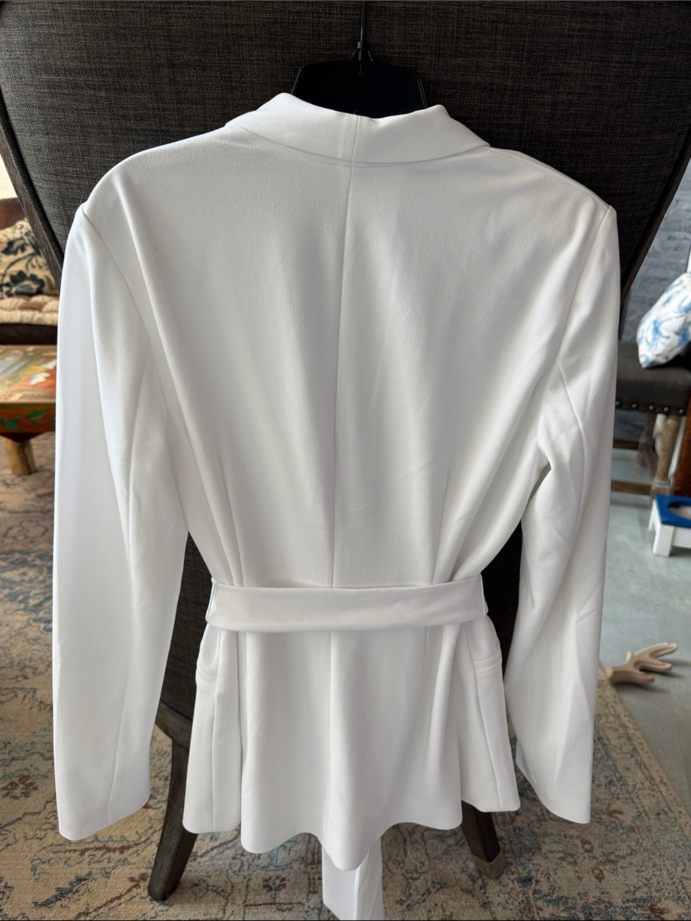 White House Black Market White Shawl-Collar Belted Blazer - Picture 4 of 6
